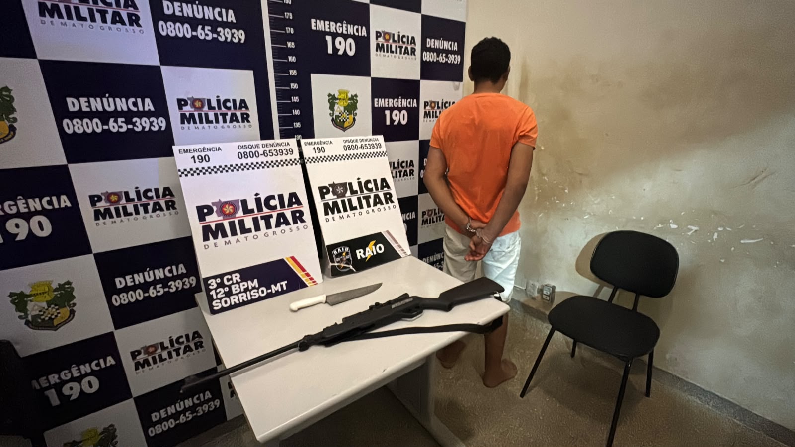 HOMEM É PRESO APÓS ESFAQUEAR CASAL DURANTE BRIGA EM SORRISO