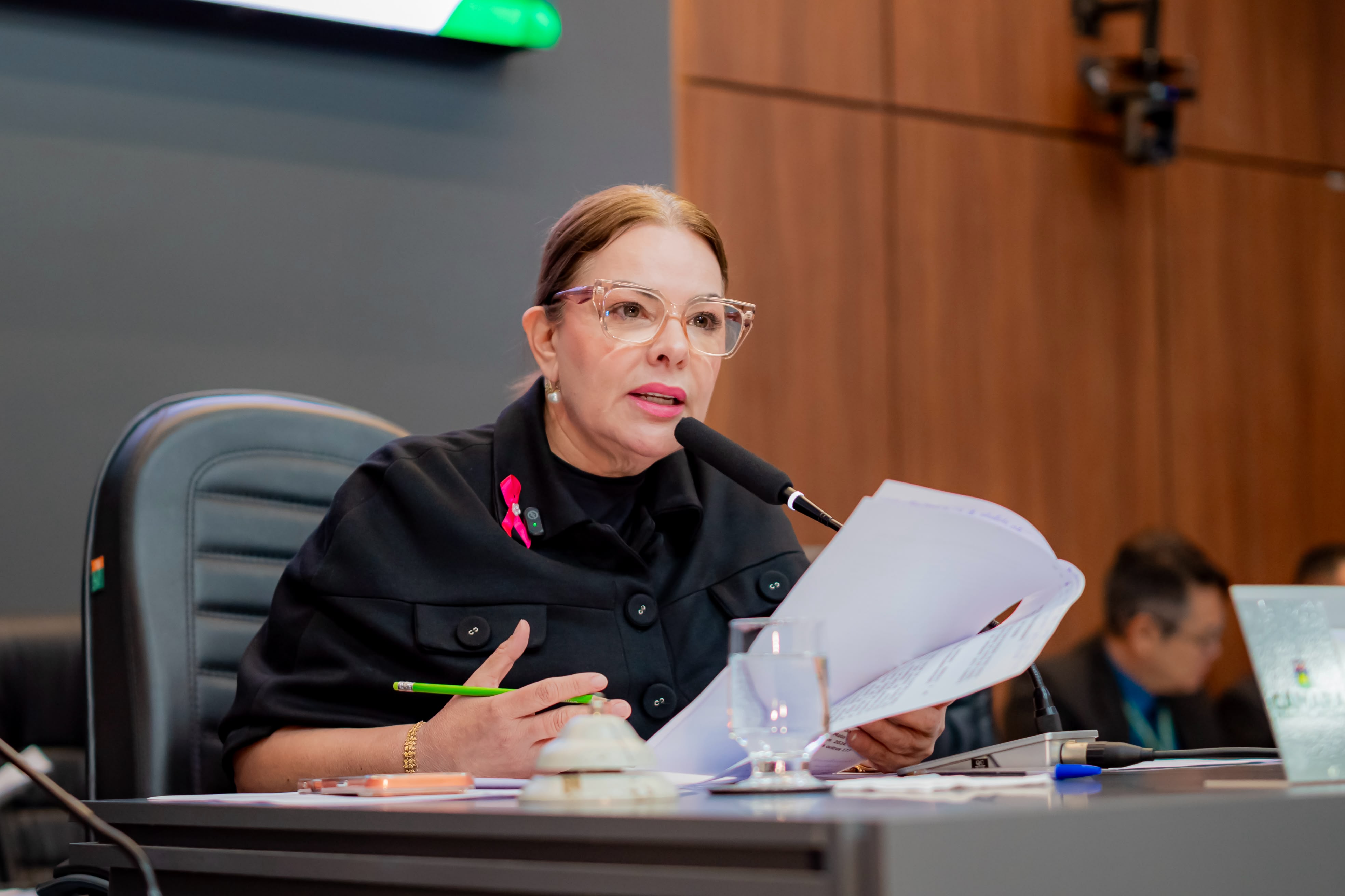 PAULA CALIL DECLARA APOIO A FLÁVIO BOLSONARO E DEFENDE REDUÇÃO DE IMPOSTOS, JUROS E GASTOS PÚBLICOS
