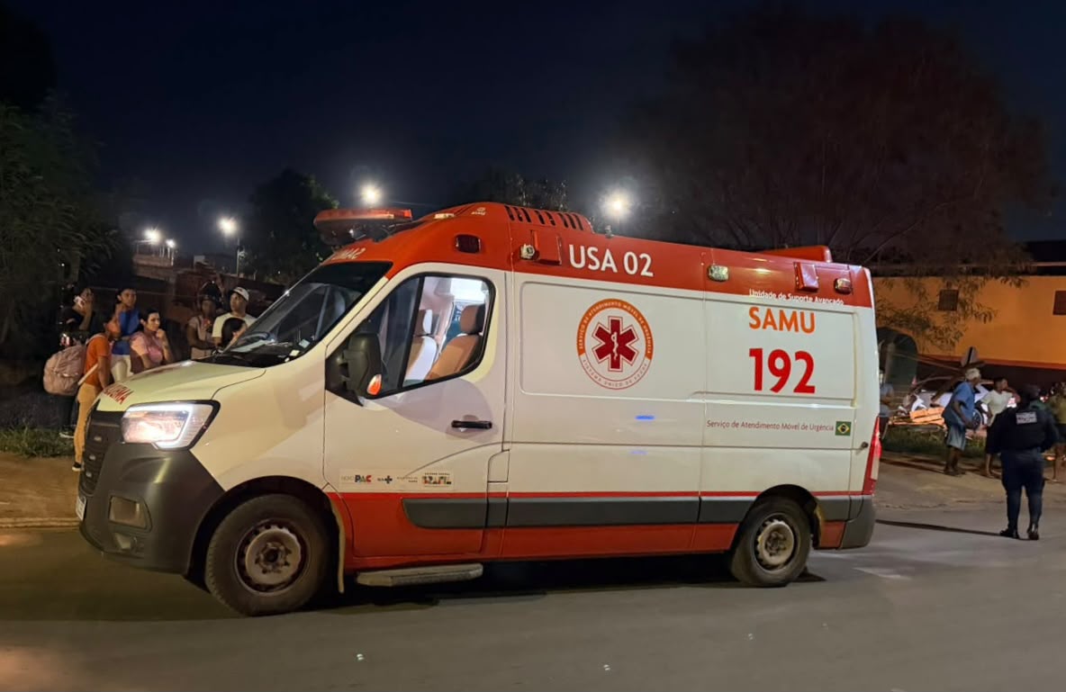 JOVEM DE 20 ANOS MORRE APÓS COLIDIR COM MOTOCICLETA QUE ATRAVESSAVA CANTEIRO EM VG