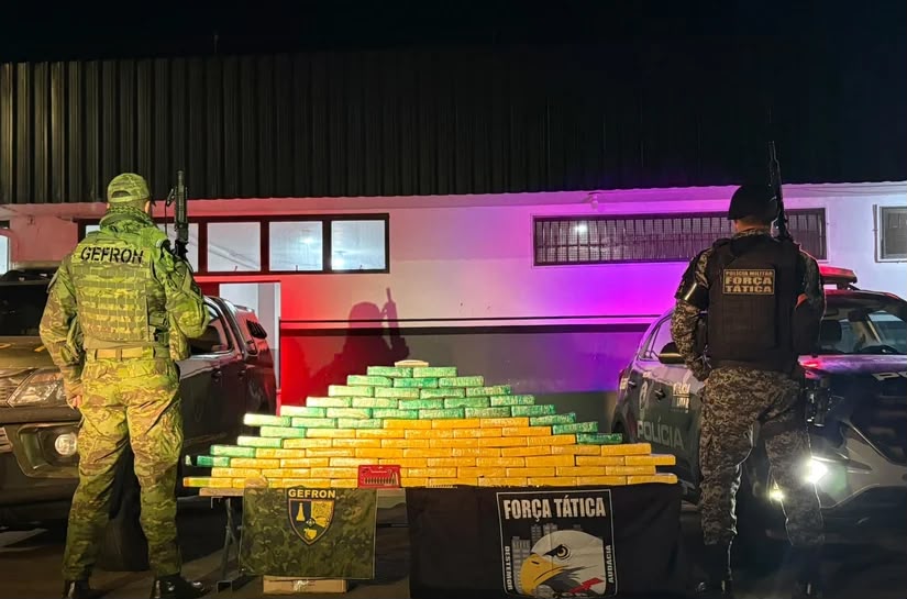 AÇÃO INTEGRADA APREENDE 80 TABLETES DE DROGAS E PRENDE TRÊS SUSPEITOS EM VÁRZEA GRANDE