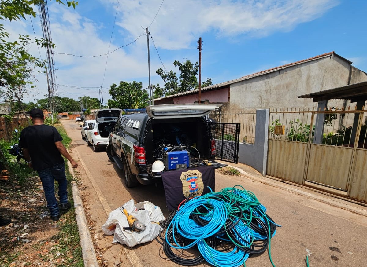 POLÍCIA CIVIL PRENDE QUATRO SUSPEITOS E RECUPERA 2 TONELADAS DE FIOS DE COBRE EM VÁRZEA GRANDE