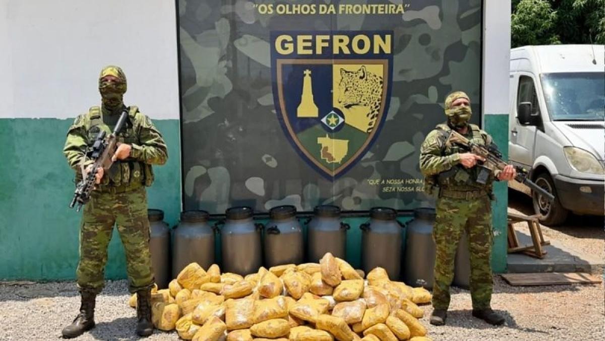DENÚNCIA LEVA À APREENSÃO DE 73 QUILOS DE SKUNK ESCONDIDOS EM TAMBORES NA MATA EM MT