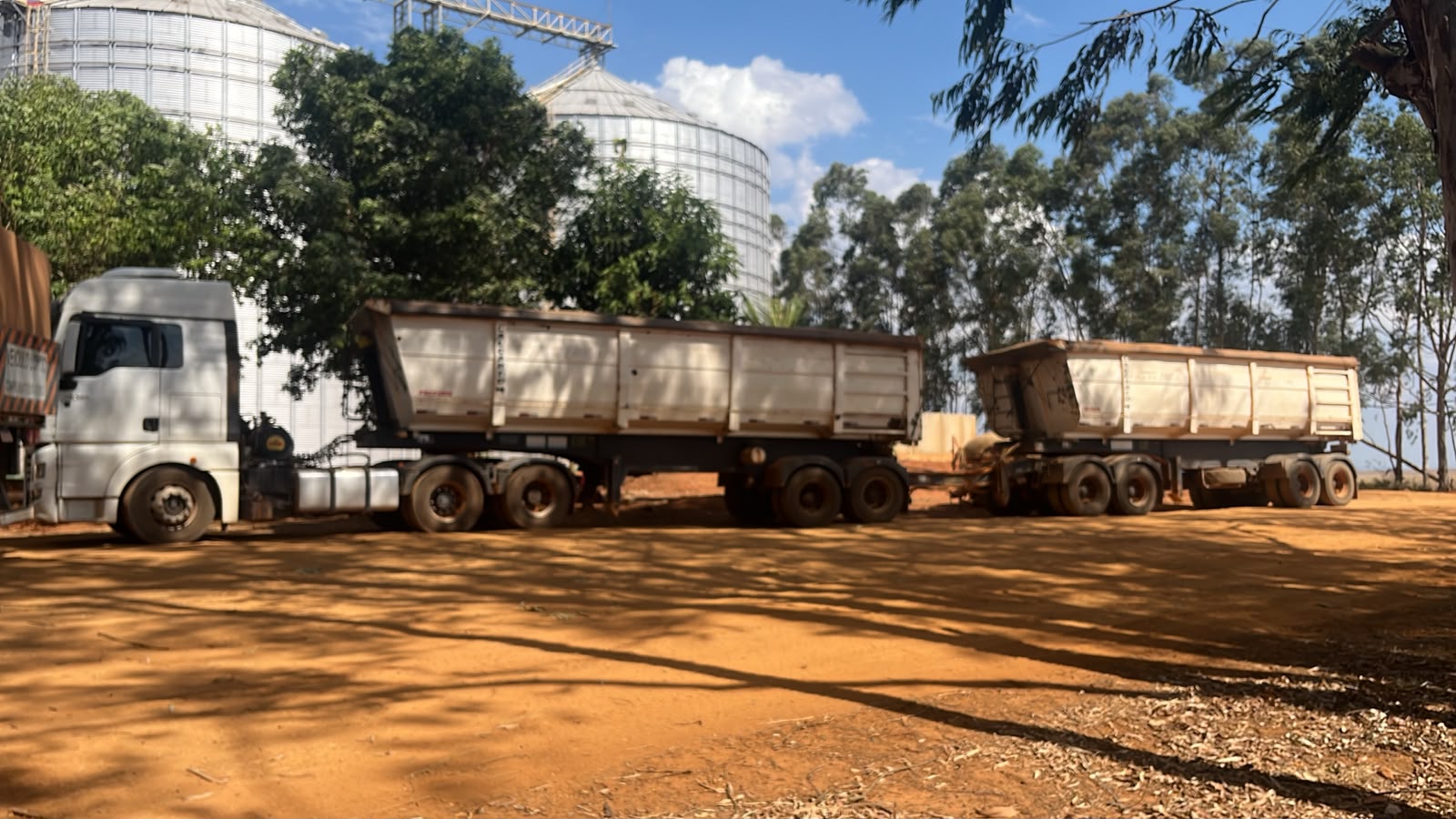 POLÍCIA CIVIL IMPEDE FRAUDE E RECUPERA CARGA DE SOJA DE R$ 109 MIL EM MATO GROSSO