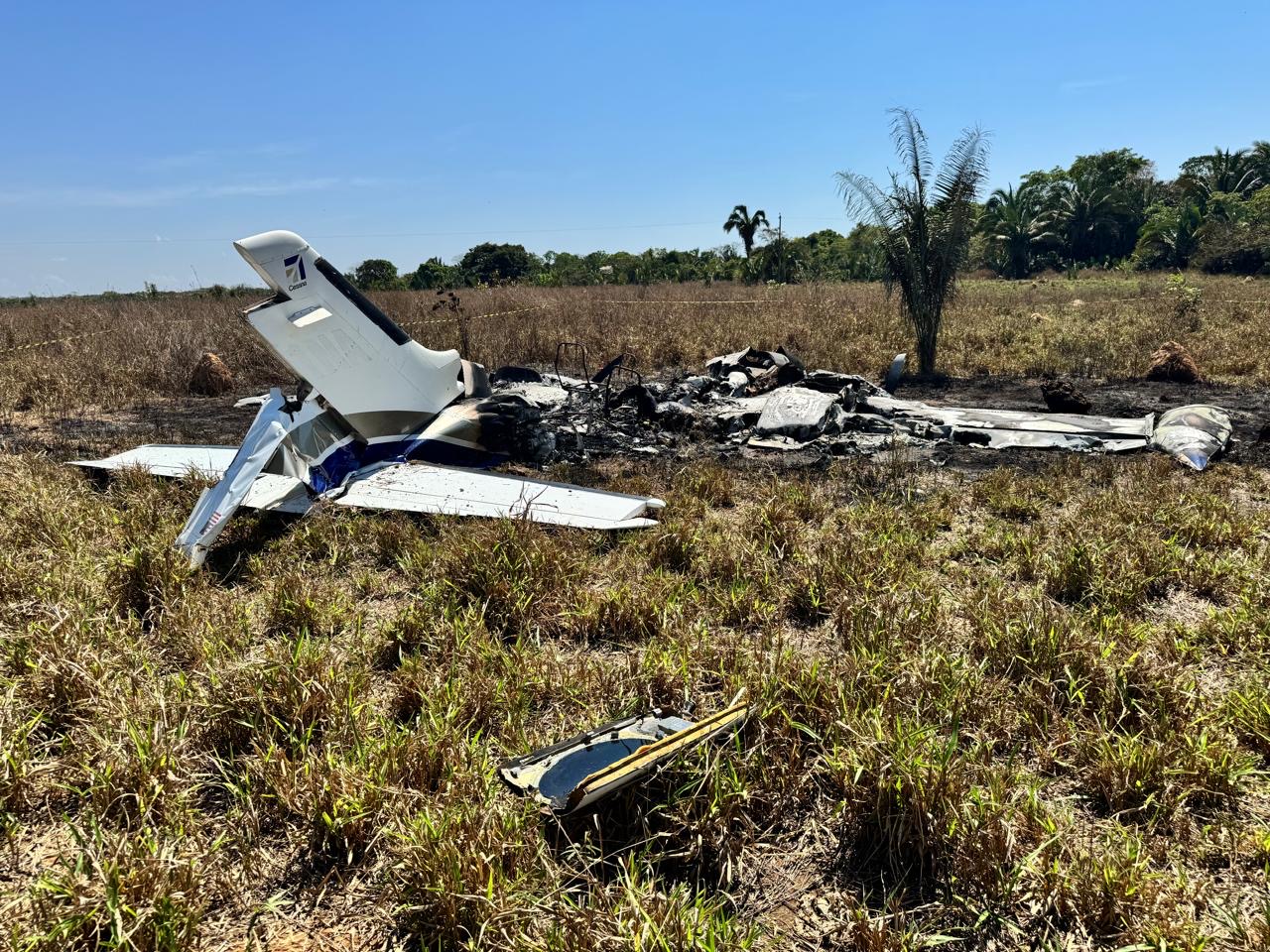 POLÍCIA CIVIL INVESTIGA QUEDA DE AVIAÇÃO IRREGULAR COM TRÊS MORTOS EM ÁGUA BOA